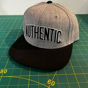 Vans Authentic SnapBack Hat